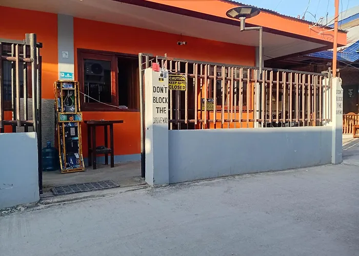 Guest house Moalboal's *
